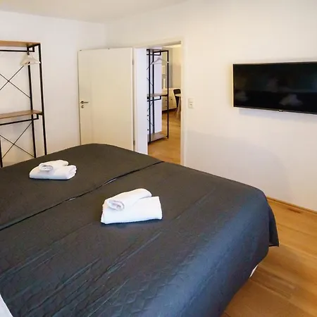 Apartment Immostay #3 - Mit Grossem Balkon, Parkplatz & Wlan- Naehe Zentrum *